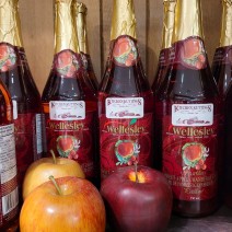 Apple Cranberry Cider - Sweet Sparkling - Wellesley - 750 ml