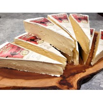 L'Extra Double Cream Brie (per lb)