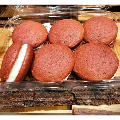 Homemade Red Velvet Whoopie Pies (6 cookies)